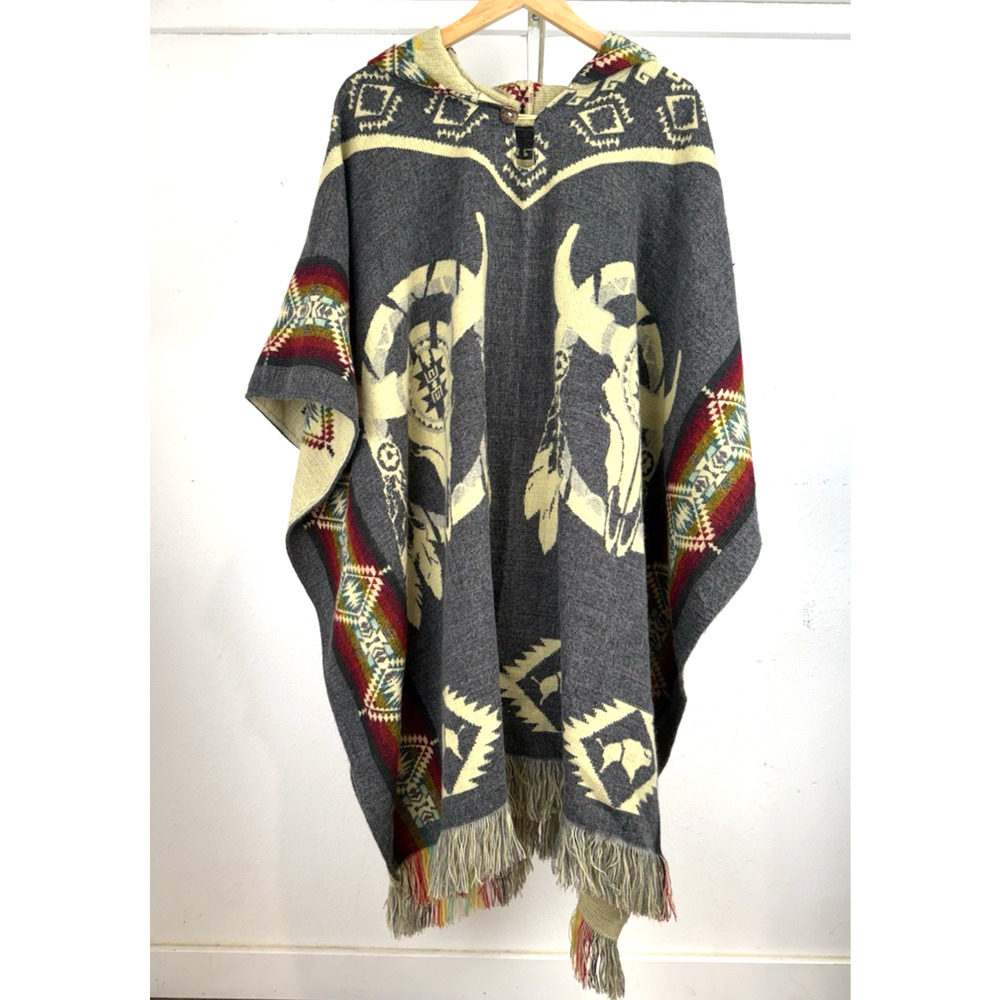 Native Creations Alpaca Pancho Handmade in Ecuador Buffalo Skull Gray Hooded